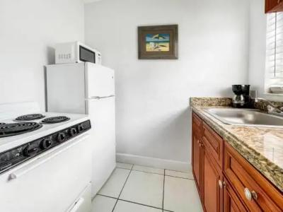 Hollywood Beach Blue Wave - 27