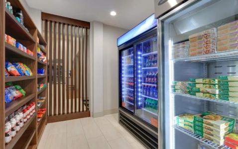 Holiday Inn Express & Suites DALLAS NW HWY - LOVE FIELD by IHG - 10