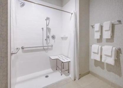 Holiday Inn Express & Suites DALLAS NW HWY - LOVE FIELD by IHG - 9