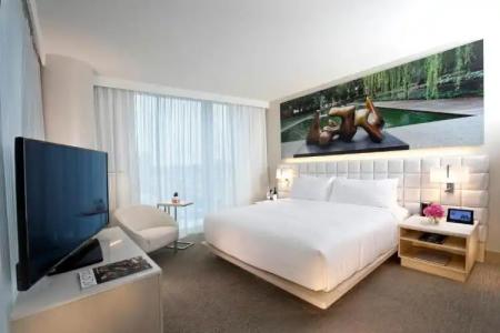 HALL Arts, Dallas, Autograph Collection - 51