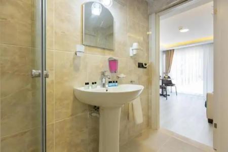 BLUE MARMARA SUITES - 85