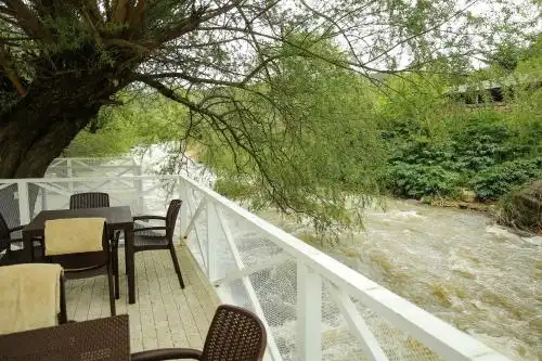 CHALET & Restauarant - 30