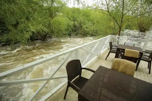 CHALET & Restauarant - 31