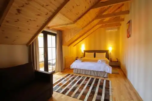 CHALET & Restauarant - 25