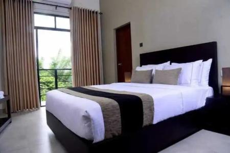 Pine Hill Residence - 34