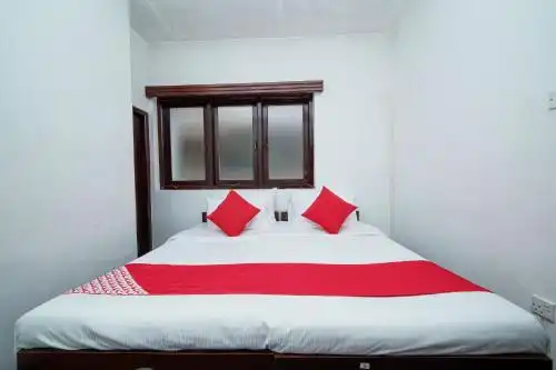OYO 331 Maha Royal - 1