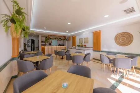 Boutique Sibarys - Adults Recommended - 22