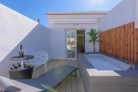 Boutique Sibarys - Adults Recommended - 19