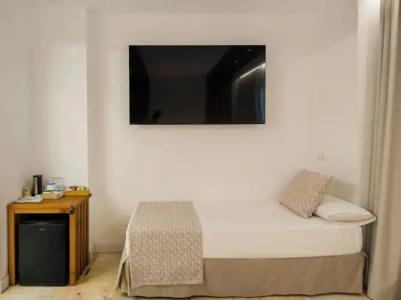 Boutique Sibarys - Adults Recommended - 3