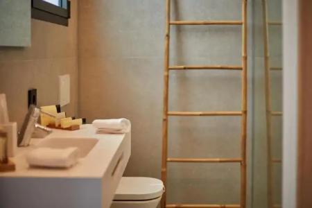 Ca n'Alexandre - Adults Only - 18