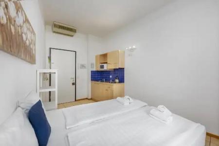 GuestHouse Lugano Apartments by LR - 29