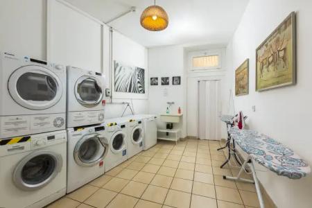 GuestHouse Lugano Apartments by LR - 18