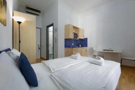 GuestHouse Lugano Apartments by LR - 38