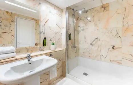 Hollywood Mirage - 13