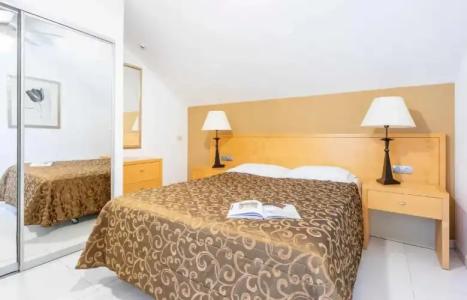 Hollywood Mirage - 3