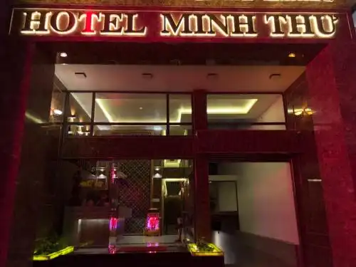 Minh Thư - 30