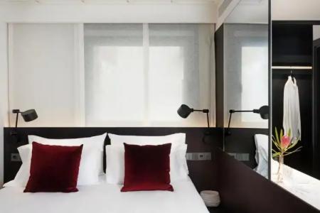 Yurbban Ramblas Boutique - 16