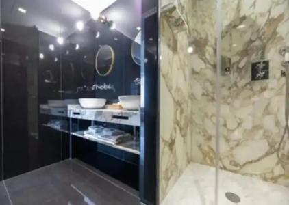 MYR Marqués House - 7