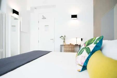 MYR Marqués House - 60