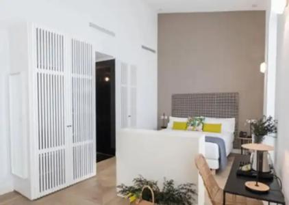 MYR Marqués House - 1