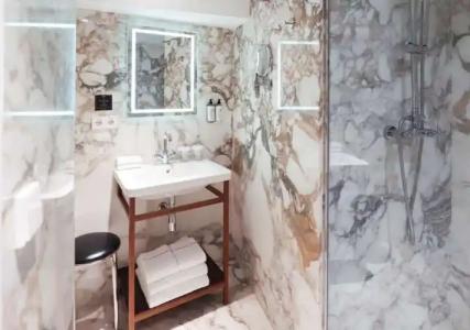 MYR Marqués House - 39