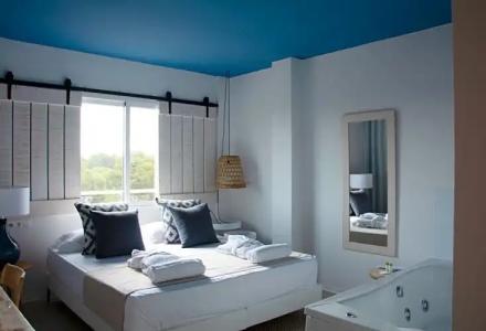 You & Co. Saler Beach Boutique - 133