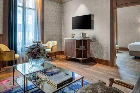 Palacio Santa Clara, Autograph Collection - 59