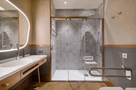 Palacio Santa Clara, Autograph Collection - 33