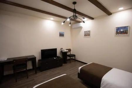 Boutique Living - 49