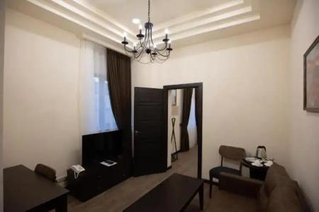 Boutique Living - 60