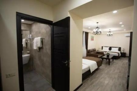 Boutique Living - 18