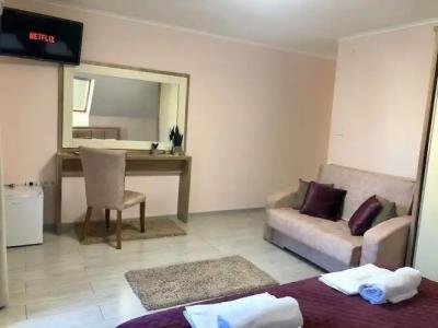 Alenso Guesthouse - 4