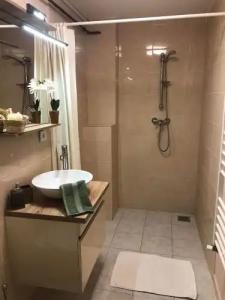 Alenso Guesthouse - 8