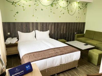 Alaska Resort - 100