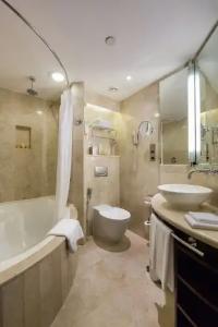 Ramada Plaza by Wyndham Dubai Deira - 127