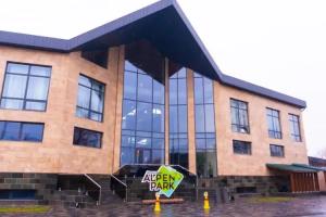 Al'pen Park, Shymkent