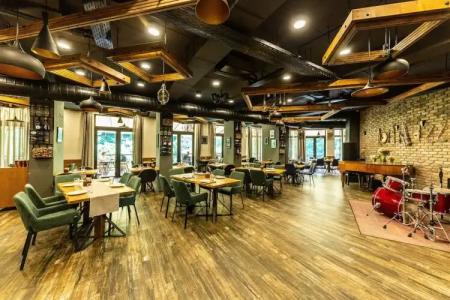 DiliJazz & Restaurant - 14