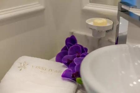 Boutique Vissi d'Arte - 53