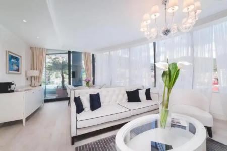 Boutique Vissi d'Arte - 91