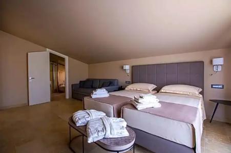 Charme Simon Bolivar - 42