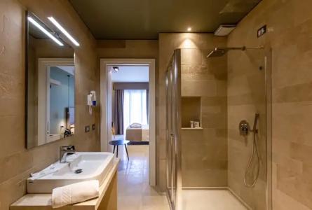 Charme Simon Bolivar - 21