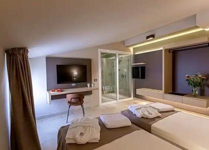 Charme Simon Bolivar - 38