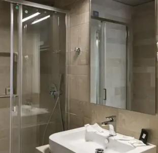 Charme Simon Bolivar - 8