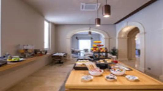 Charme Simon Bolivar - 14