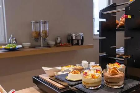 Charme Simon Bolivar - 12