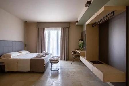 Charme Simon Bolivar - 34