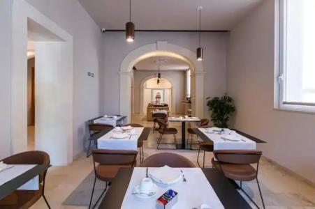 Charme Simon Bolivar - 18