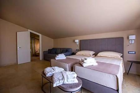 Charme Simon Bolivar - 45