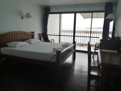 Jansom Beach Resort - 31