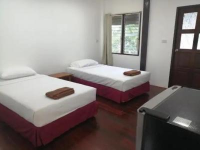 Jansom Beach Resort - 35